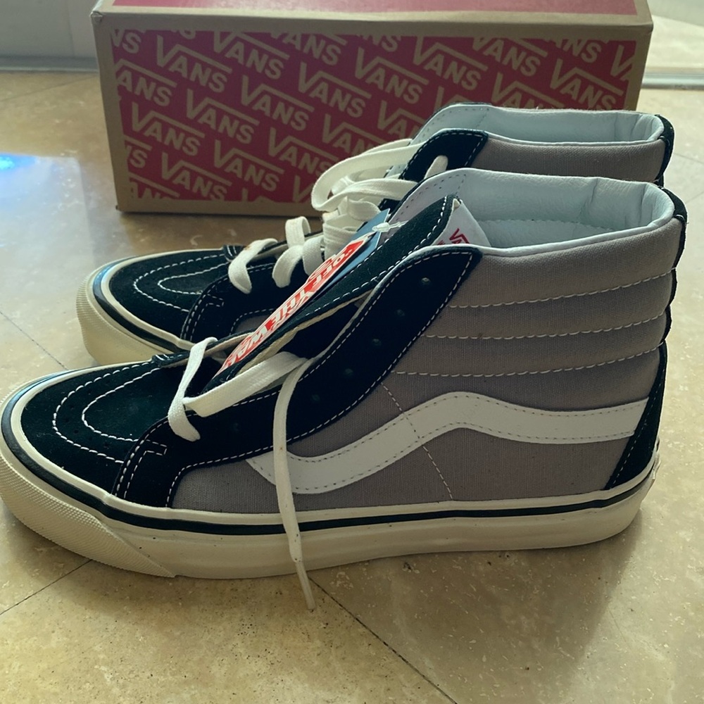 Vans NWT! SK8-HI Sz 8.5 Womens or 7.0 Mens